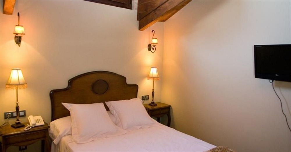Posada Los Condestables Hotel & Spa บียาลปานโด ภายนอก รูปภาพ